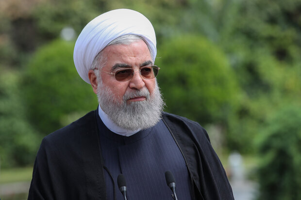 روحانی: سال آینده یک و نیم میلیارد دلار از زیست فناوری درآمد خواهیم داشت