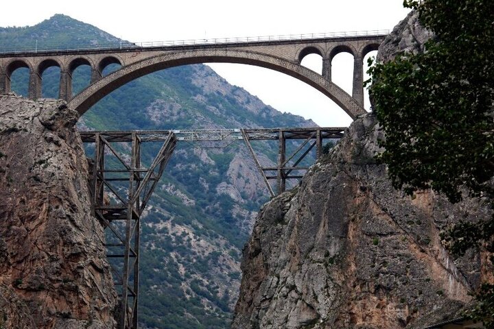 ۱۶ رام قطار در مسیر ریلی شمال تردد می کند  ۱۶ رام قطار در مسیر ریلی شمال تردد می کند