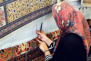 تار و پود قالی یزد با بی‌رغبتی قالیبافان گره خورد| ارزان فروشی تولیدات هنری