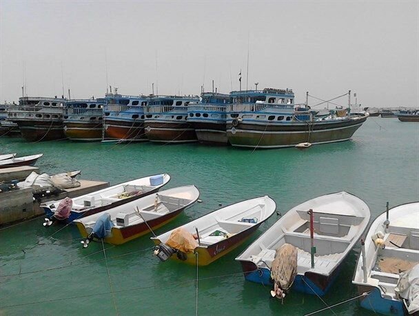 مشکل سوخت قایق صیادان در استان بوشهر برطرف شد
