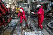 تولید نفت خام در مناطق نفت خیز جنوب روزانه ۱۰ هزار بشکه افزایش یافت