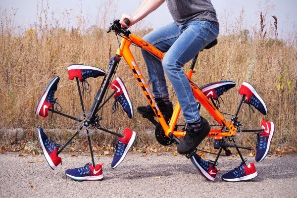 جایگزینی تایر دوچرخه با یک مکانیزم راه رونده جالب!