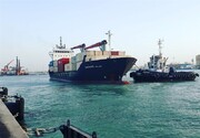 سومین کشتی حامل کالای اساسی در بوشهر تخلیه شد