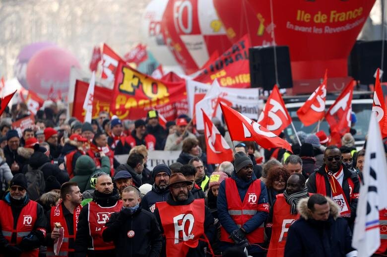 ادامه اعتصابات و اعتراضات کارگری در فرانسه