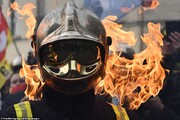 تظاهرات آتش نشانان فرانسوی در پاریس