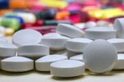 کمبود دارو یک سوم میزان سال قبل/ واردات دارو متوقف نمی‌شود