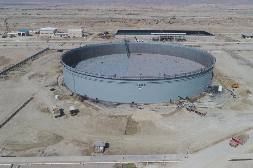 افتتاح پروژه ۲۷۰ میلیون یورویی ذخیره سازی نفت در قشم
