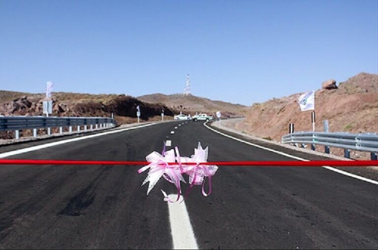 برنامه ریزی برای بهره برداری از سه کیلومتر بزرگراه ارومیه به سرو
