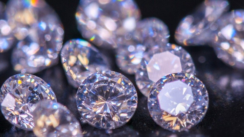 ویروس کشنده چینی در الماس هم نفوذ کرد!