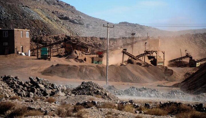 بهره برداری از ۳۹ معدن در آذربایجان غربی طی ۱۱ ماه نخست سال جاری