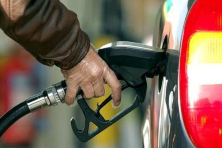 ماجرای صف های طولانی بنزین در شرق و جنوب کرمان| مسئولان: سوخت به جایگاه ها رسید
