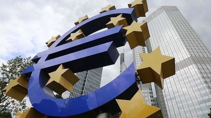 روند ۶ ماهه کاهش تورم در منطقه یورو، وارونه شد