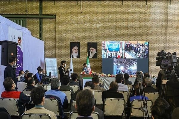 خط تولید چهار محصول مهم مقابله با کرونا بطور همزمان در تهران، اشتهارد و سنندج افتتاح شد