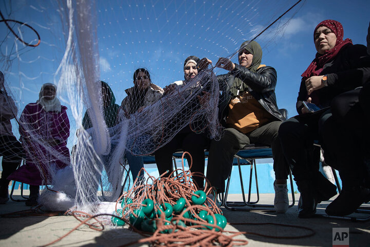 زنان ماهیگیر