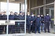 شورش زندانیان در پی شیوع کرونا در ایتالیا