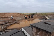سیلاب ۴ محور مواصلاتی جنوب کرمان را مسدود کرد/ تخریب چندین دهانه پل