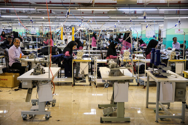 ۱۴۰۰۰ کارگاه تولیدی در زنجان فعالیت می کند