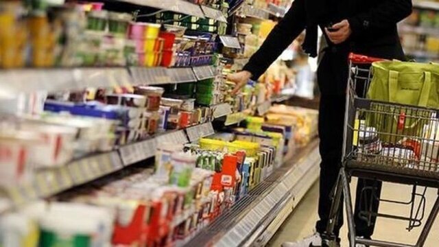 تفاوت ۳.۵ برابری قیمت نان در نانوایی و سوپرمارکت ناشی از ناکارآمدی وزارت صمت