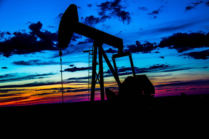 تولید روزانه نفت روسیه به کمتر از ۱۰ میلیون بشکه رسید