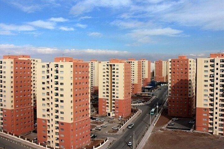 احداث یک هزار و ۵۴۰ واحد طرح اقدام ملی مسکن در سقز و سنندج آغاز شده است