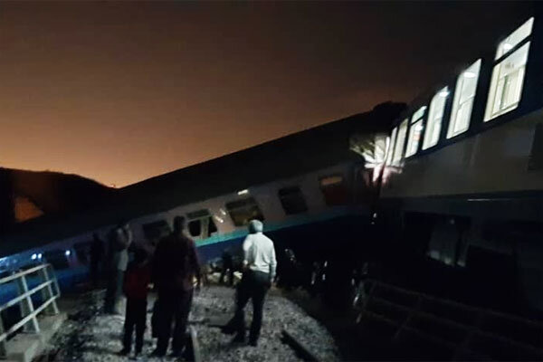 خروج قطار همدان-مشهد از ریل در حوالی پرند؛ بدون مصدوم