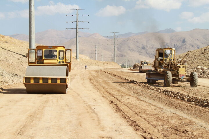 پیشرفت ۷۰ درصدی پروژه تقاطع بهاران در محور همدان - کرمانشاه 