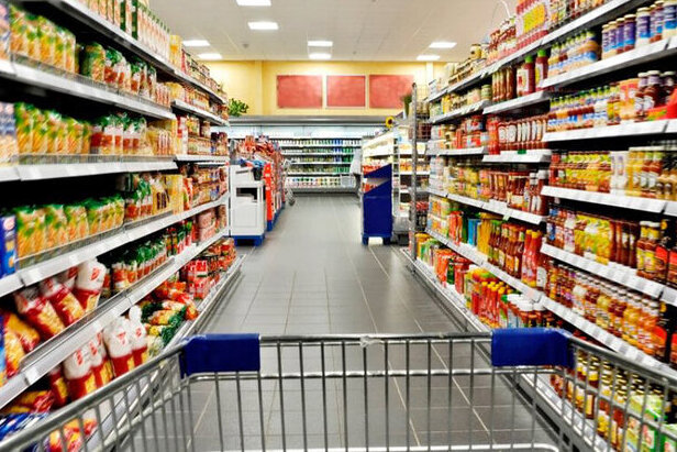 متوسط قیمت کالاهای خوراکی در آذر ماه چه تغییری کرد؟