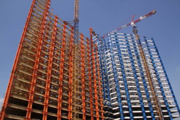 ساخت و ساز در یکی از مراکز تجاری پر خطر پایتخت