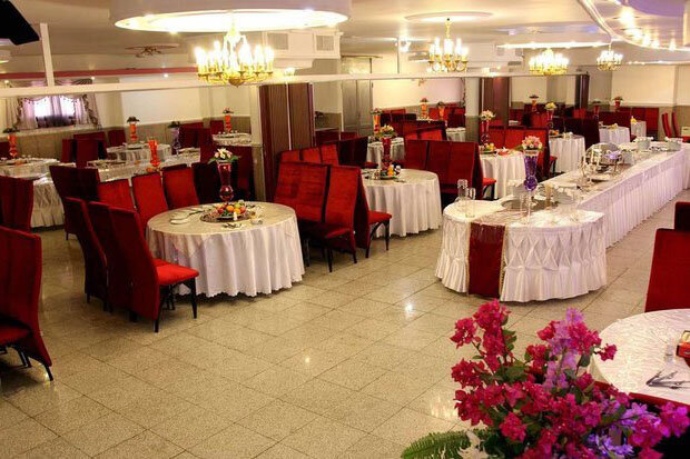 تالارهای عروسی در زنجان با یک سوم ظرفیت فعالیت می کنند