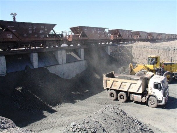  ۴۷ فقره معدن سنگ آهن در زنجان فعال است 