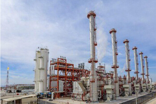 تولید گاز اتان در فازهای ۹ و ۱۰ پارس جنوبی ۳.۵ درصد افزایش یافت