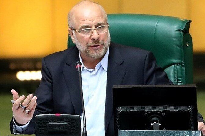 وزارت امور خارجه باید برای تسهیل مبادلات ارزی تلاش مضاعفی داشته باشد وزارت امور خارجه باید برای تسهیل مبادلات ارزی تلاش مضاعفی داشته باشد