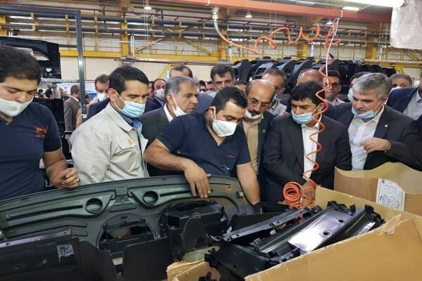 خط تولید کامیونت ایرانی شیلر در قزوین آغاز به کار کرد