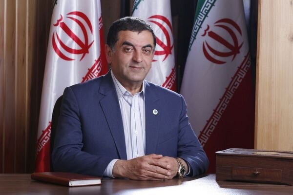 مخالفت صریح رئیس اتاق بازرگانی فارس با تعلیق کارت‌های بازرگانی