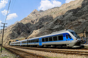 قطار زنجان-تهران متوقف شد