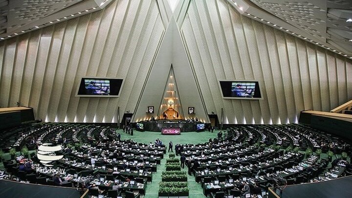 ورود کمیسیون عمران مجلس به بحث زلزله تهران/ مسئولان پاسخگو نیستند