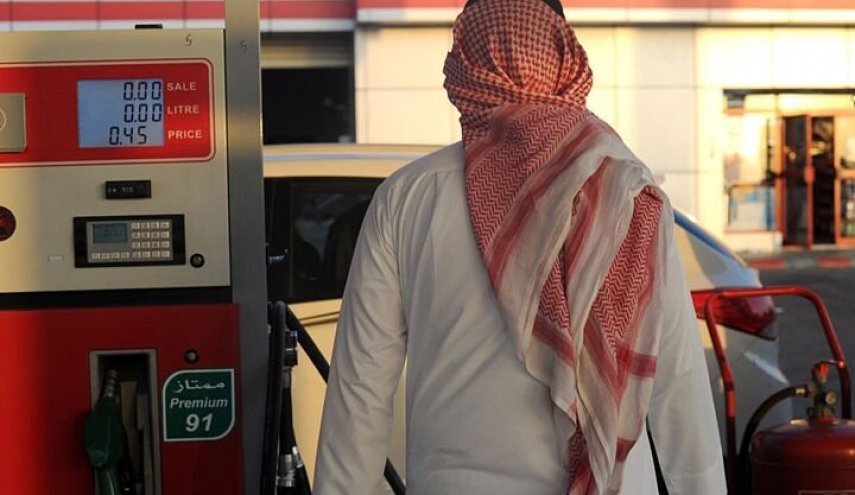 صف طولانی جلوی پمپ بنزین‌ها در عربستان سعودی
