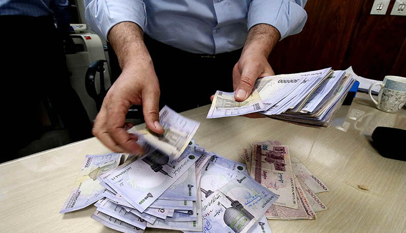 رشد ۵۲۳ درصدی سپرده‌های مدت‌دار بانکی