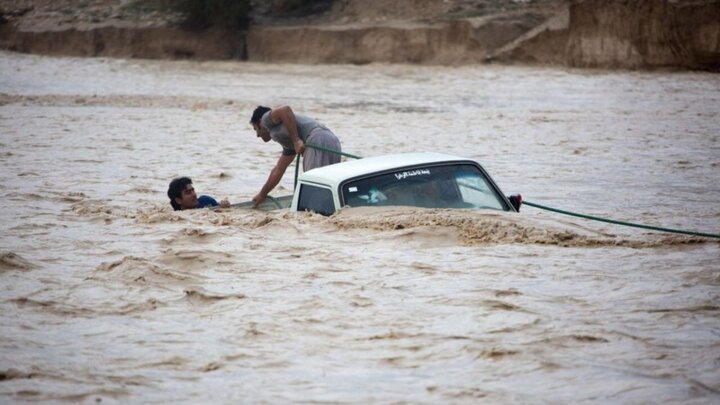 تخصیص منابع مالی برای جبران خسارات سیل و زلزله ۲۱ استان