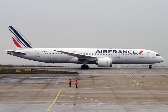 بزرگترین کاهش ترافیک هوایی فرانسه در ۵۰ سال گذشته