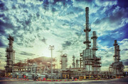 دامنه قیمت نفت طی ۱۰ سال آینده ۴۰ تا ۵۵ دلار است/ ایران بر صادرات گاز تمرکز کند