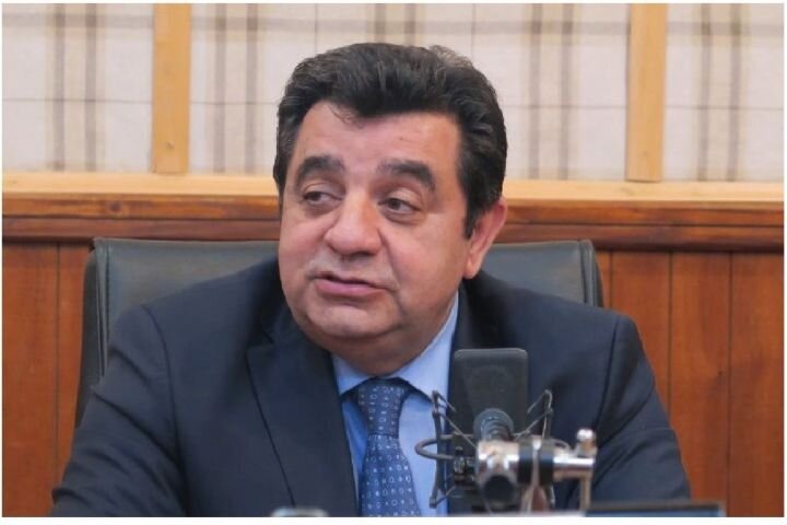 مخالفان وزارت بازرگانی ادله منطقی ارائه نمی‌کنند| وزارت بازرگانی متضمن تجارت قانونی و منطقی است