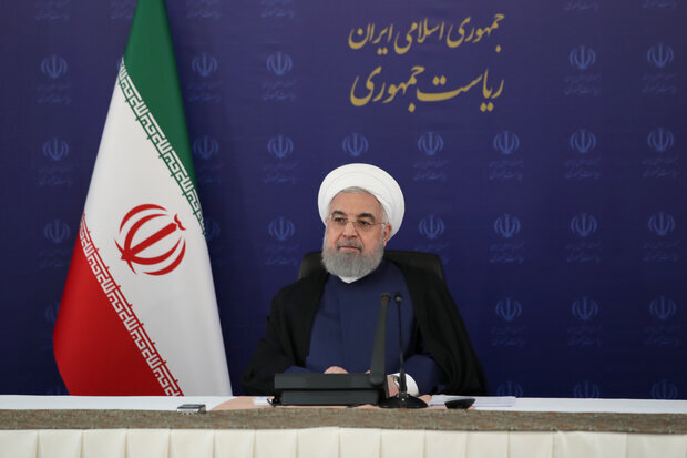 روحانی: شرکت‌های دولتی باید کنار بروند 