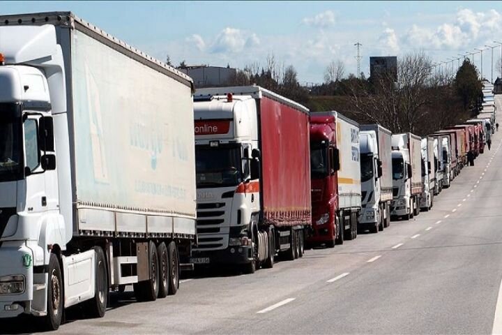 تردد کامیون‌ از پایانه‌های مرزی آذربایجان‌شرقی ۴۶درصد افزایش یافت