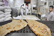 متصدیان نانوایی‌ها نگران تأمین «نان شب»؛ اعتراض مردم به چند نرخی بودن نان