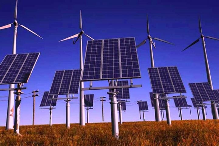 بهره‌وری ناچیز ایران از انرژی‌های تجدیدپذیر/ دولت برای سرمایه‌گذاران جاذبه ایجاد کند