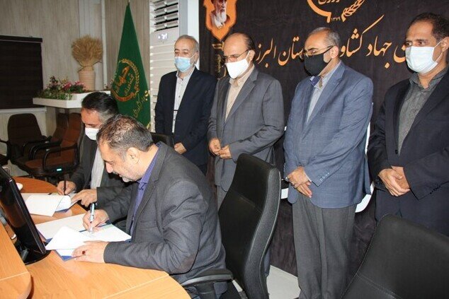 البرز پایلوت اجرای طرح عرضه مستقیم محصولات کشاورزی از مزرعه تا سر سفره مردم شد البرز پایلوت اجرای طرح عرضه مستقیم محصولات کشاورزی از مزرعه تا سر سفره مردم شد