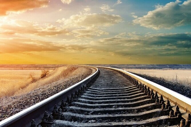 سرعت لاک‌پشتی اجرای راه‌آهن «بوشهر - شیراز»؛ قطاری که برای حرکت پول می‌خواهد
