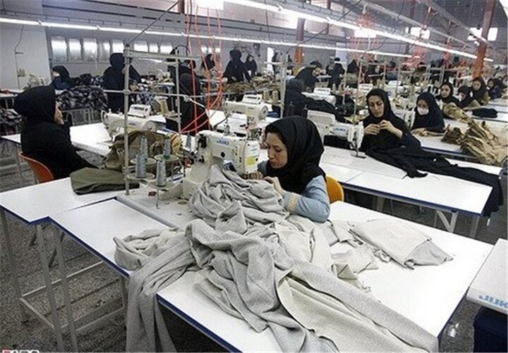کارگاه های تولید پوشاک با یک سوم ظرفیت کار می کنند