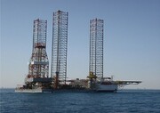 استقرار دکل حفاری میدان نفتی الوند در آب‌های خلیج فارس